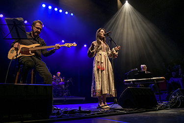 Michael Gustorff with Nastya and Band